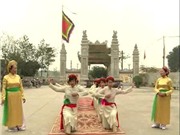 Bóng đá anh, ngoại hạng anh, lịch thi đấu euro 2012, Lưu giữ nét đẹp truyền thống hát dặm Quyển Sơn